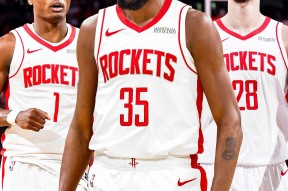 开云app下载包含休斯敦火箭迎NBA常规赛关键赛；加时末段伤情更新；赛场秩序良好；年轻球员得到机会的词条